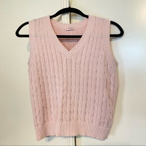 SOLD// brandy melville marlena sweater vest!